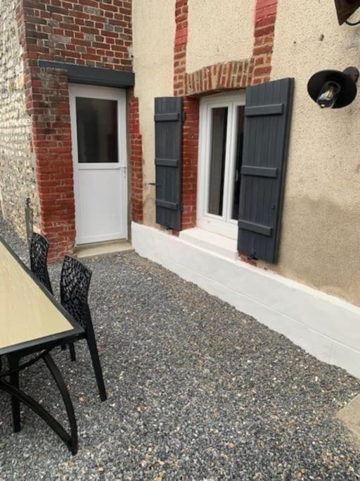 La Maison De L'Olivier Poses Luaran gambar
