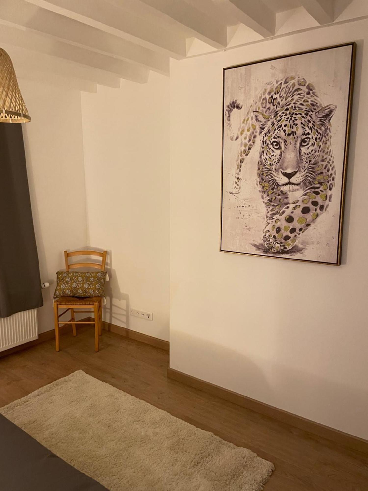 La Maison De L'Olivier Poses Luaran gambar